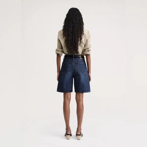 NWT Toteme Classic Bermuda Knee Length Cotton Denim Shorts Jorts Dark Blue Wash
